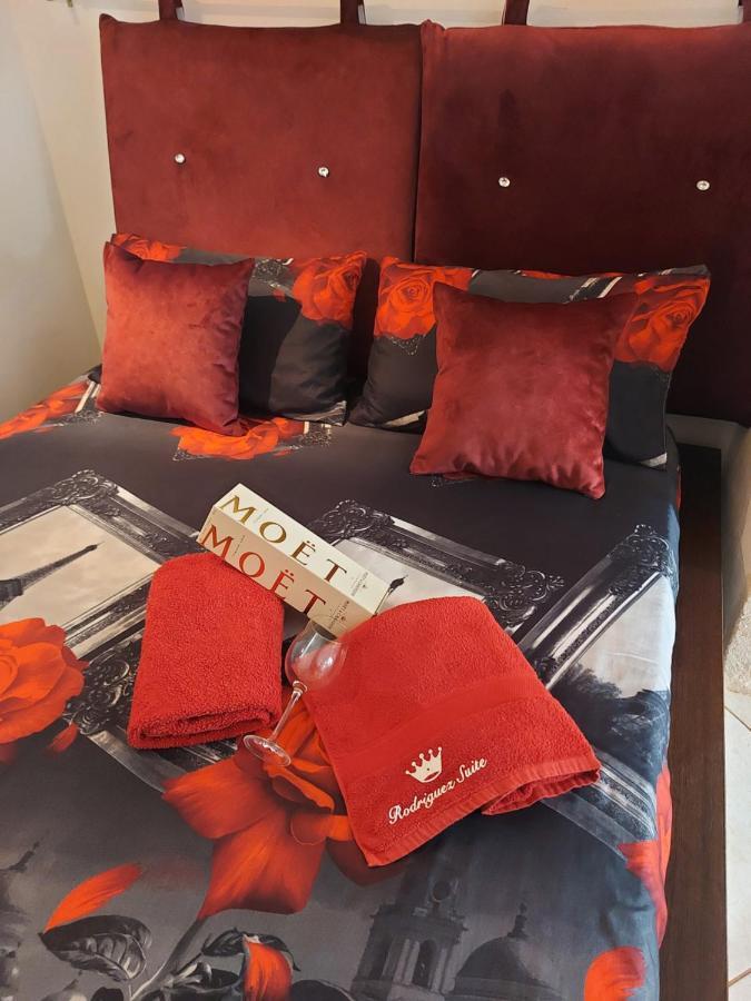 Buze Rodriguez Suite Ostuni Exterior foto